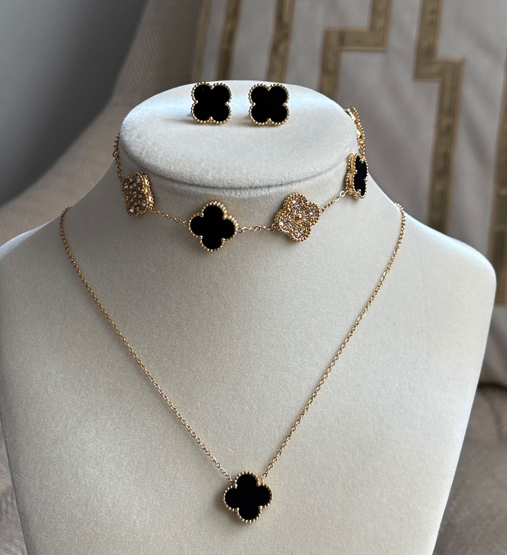 Conjunto Trébol